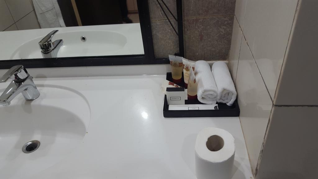 Hotel El Farouk บามาโก ภายนอก รูปภาพ