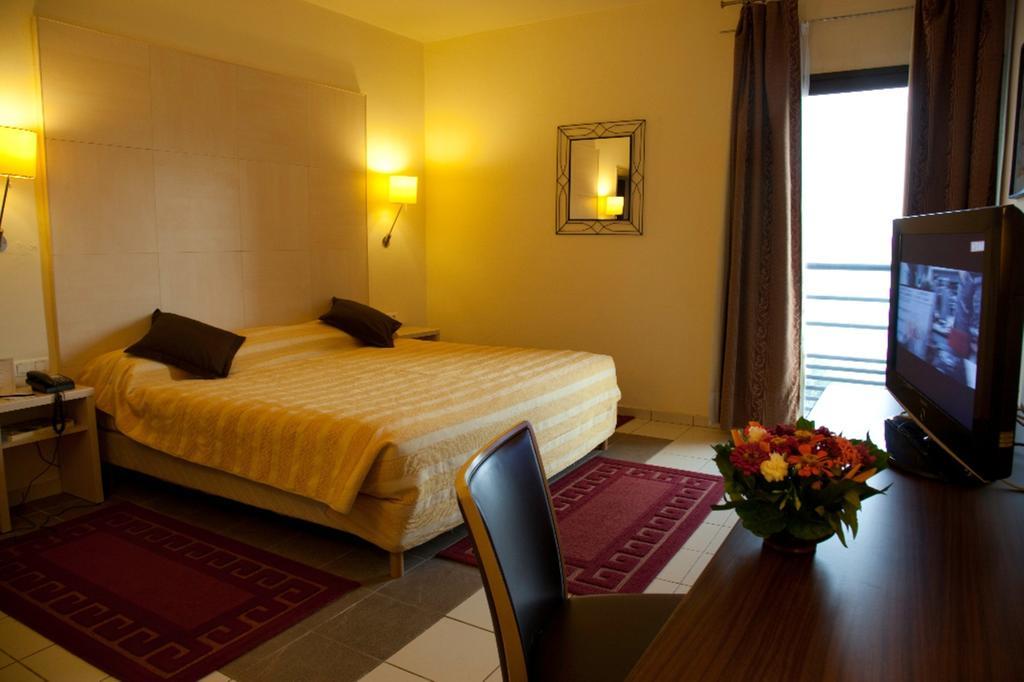Hotel El Farouk บามาโก ภายนอก รูปภาพ