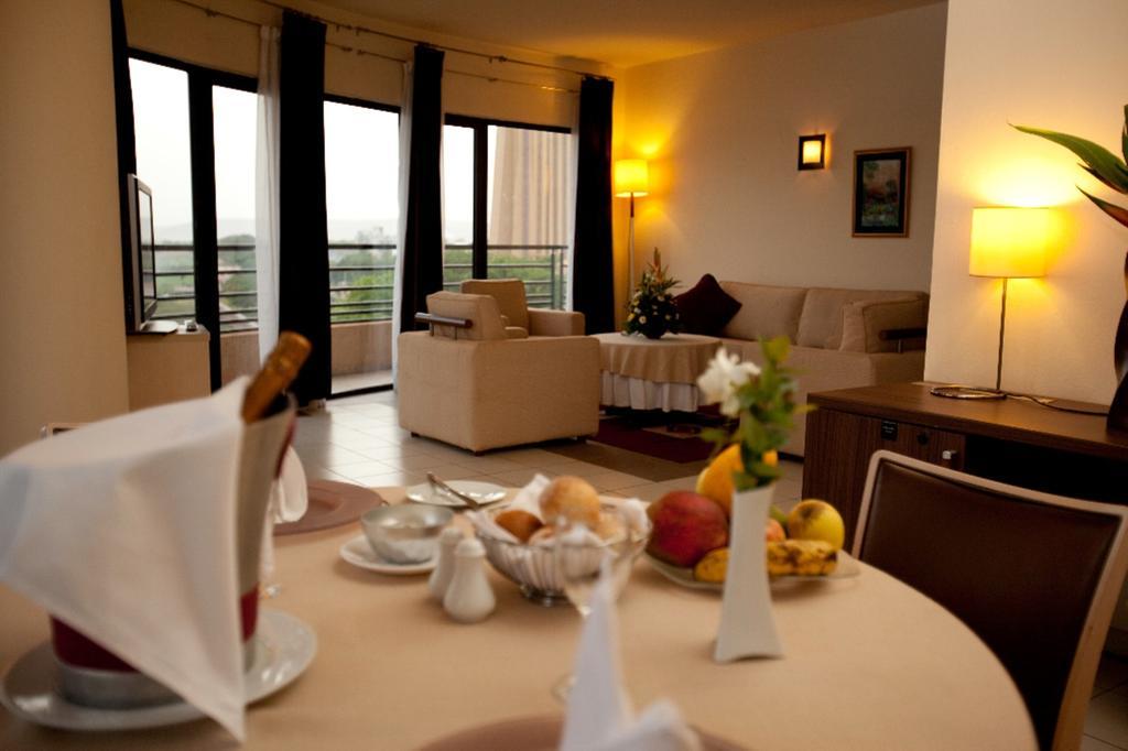 Hotel El Farouk บามาโก ภายนอก รูปภาพ