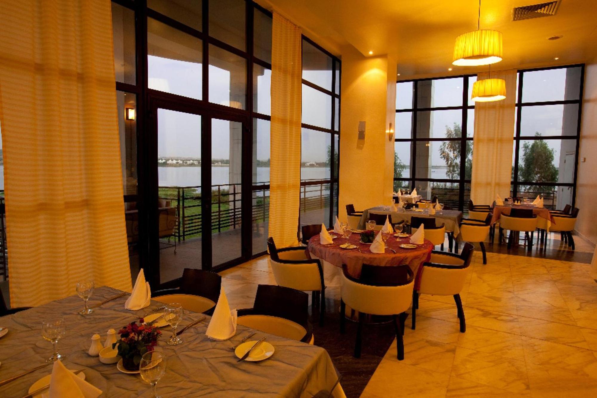 Hotel El Farouk บามาโก ภายนอก รูปภาพ