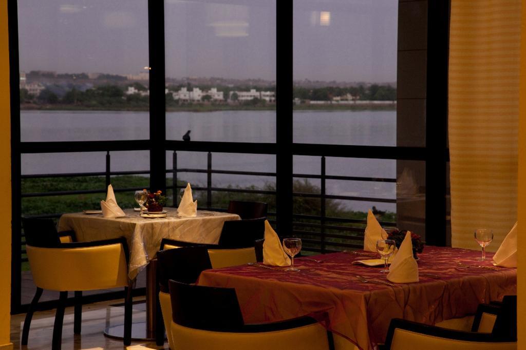 Hotel El Farouk บามาโก ภายนอก รูปภาพ