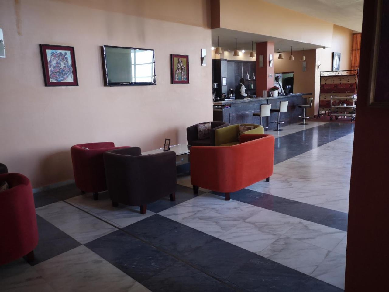 Hotel El Farouk บามาโก ภายนอก รูปภาพ