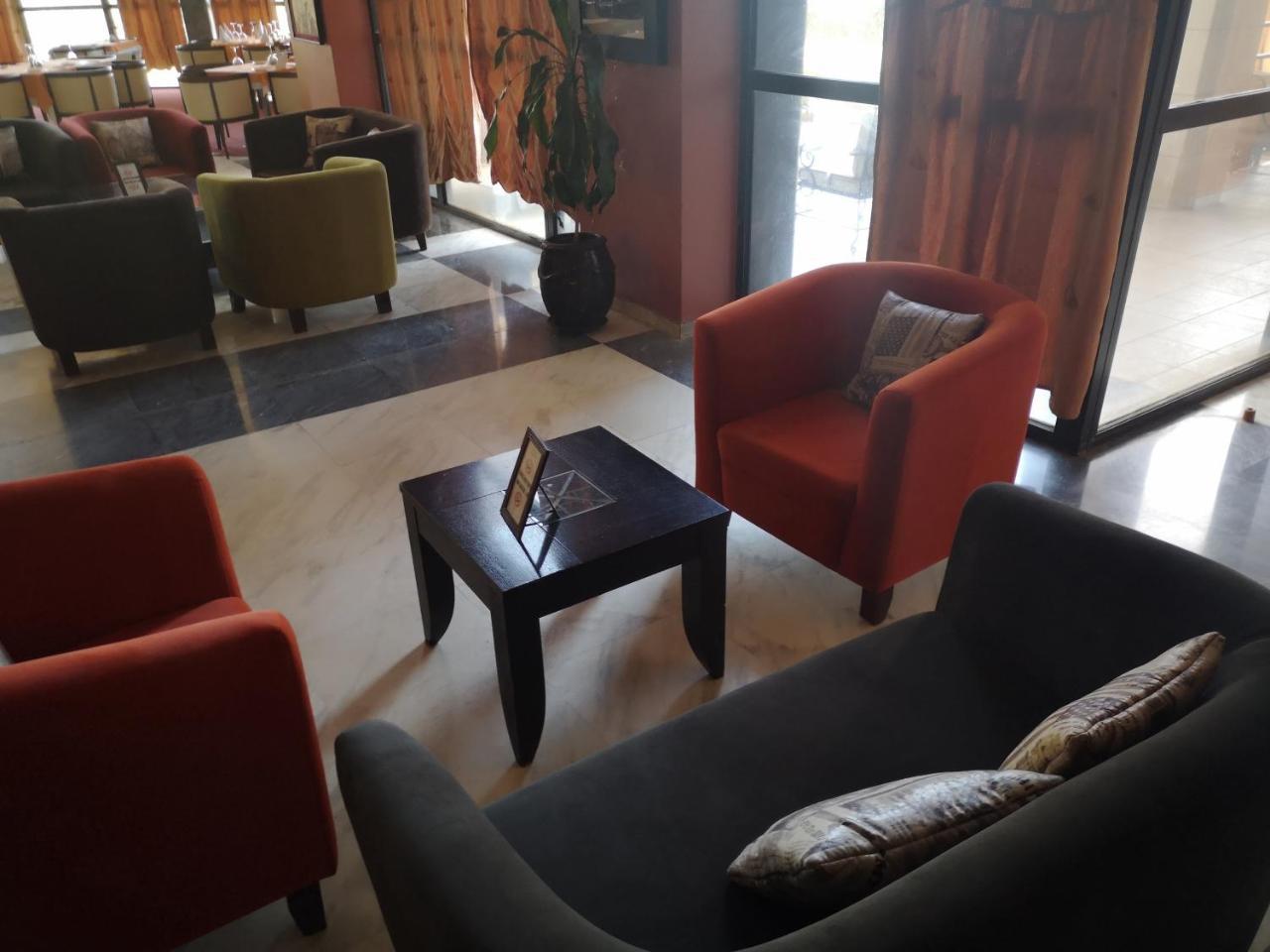 Hotel El Farouk บามาโก ภายนอก รูปภาพ