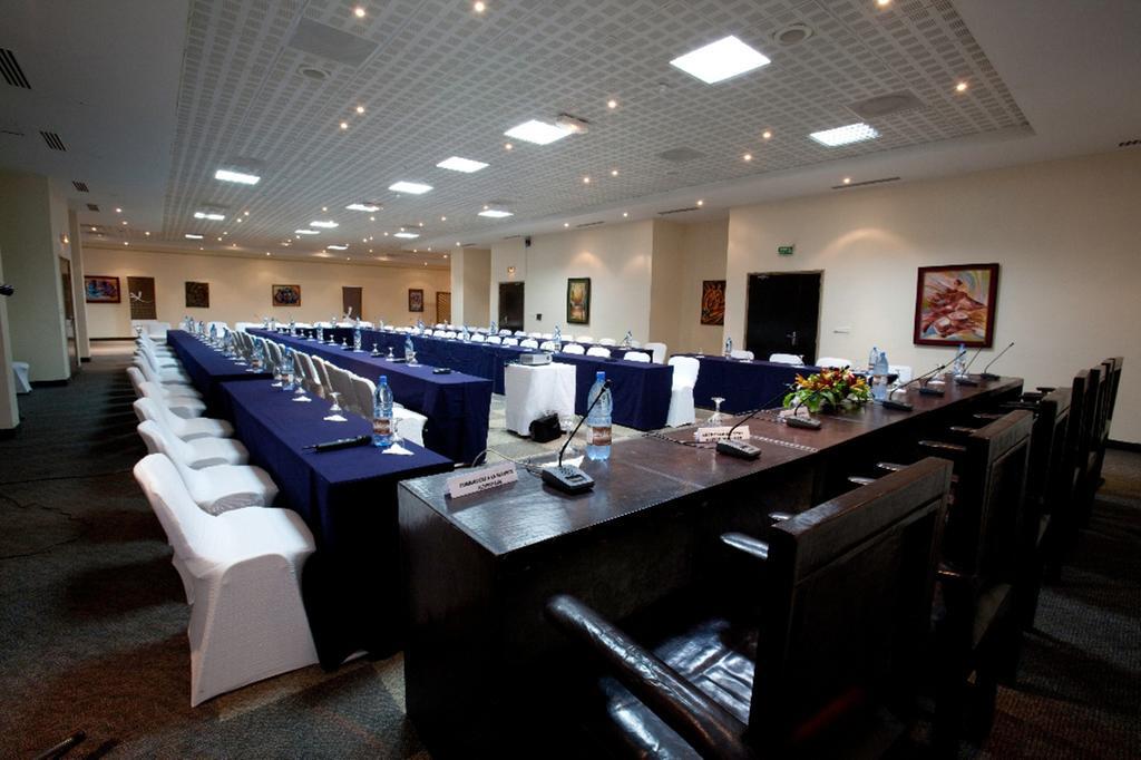 Hotel El Farouk บามาโก ภายนอก รูปภาพ